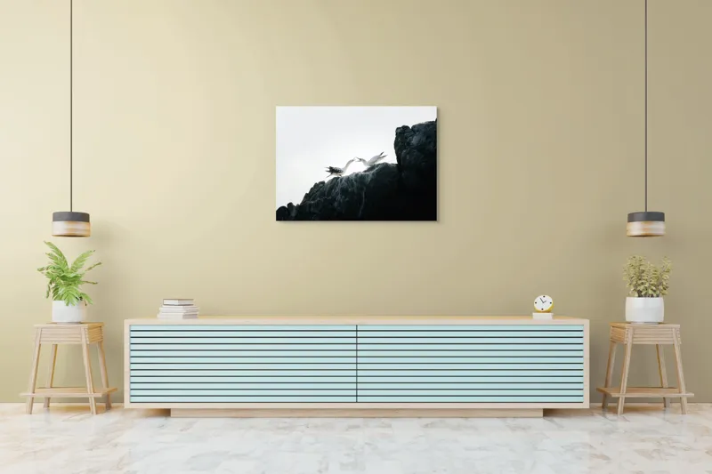 Tablou Canvas, "Dansul păsărilor pe stânci mărețe", Păsări, Stânci, Cer, Zbor, Lumină, Natură, Vedere, Frumusețe., 100 x 70 cm – poza 4