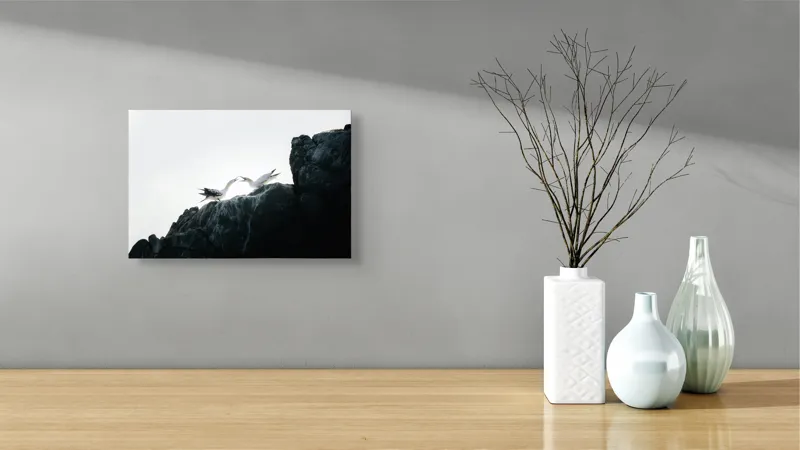 Tablou Canvas, "Dansul păsărilor pe stânci mărețe", Păsări, Stânci, Cer, Zbor, Lumină, Natură, Vedere, Frumusețe., 39 x 26 cm – poza 8