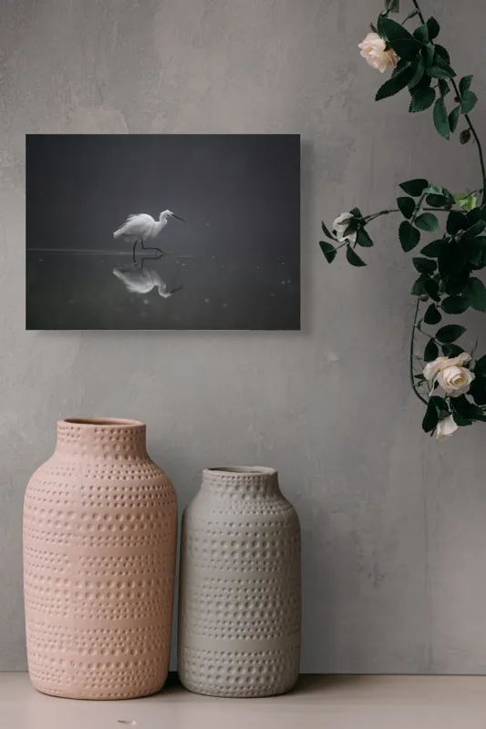 Tablou Canvas, "Egreta solitară în ceața dimineții", Egret, Eleganță, Reflexie, Apă, Ceață, Natură, Liniște, 54 x 39 cm – poza 8