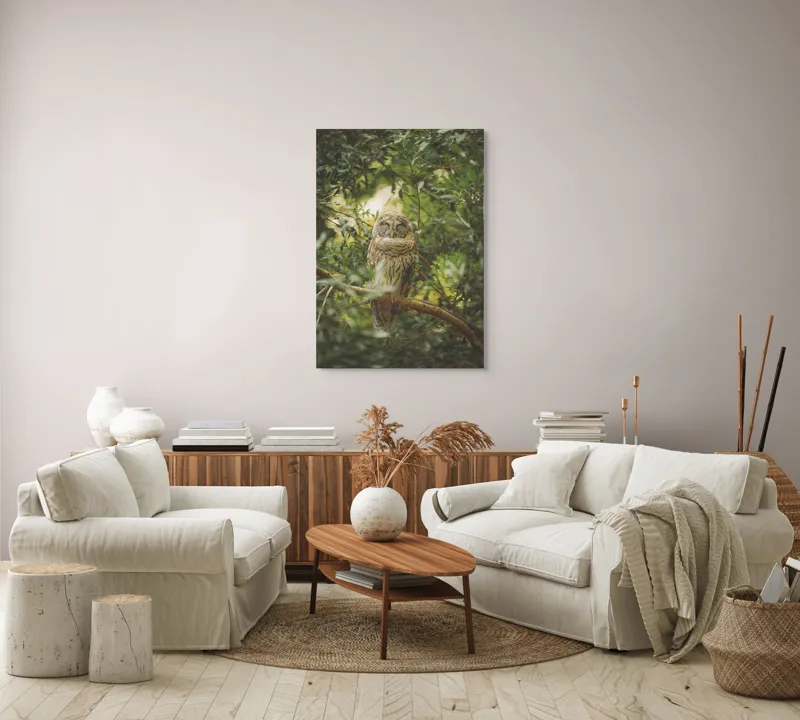 Tablou Canvas, "Bufniță în pădurea liniștită ", Bufniță, Frunziș, Somnoroasă, Crepuscul, Liniște, Natură, Ramură, Camuflaj, Pene, 70 x 100 cm – poza 4