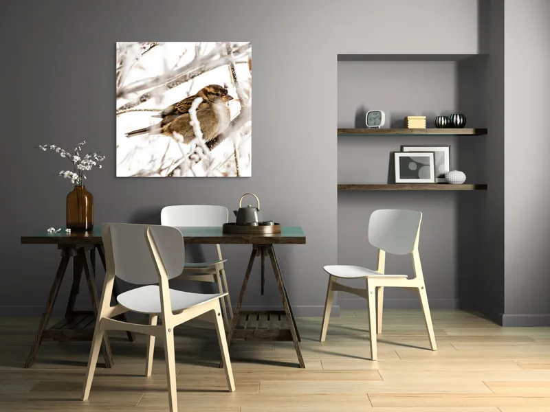 Tablou Canvas, "Vrăbiuță odihnindu-se printre crengi înghețate", Pasăre, Iarnă, Ramuri, Zăpadă, Delicatețe, Frig, Natură, Tandrețe, Supraviețuire, Frumusețe., 100 x 100 cm – poza 6
