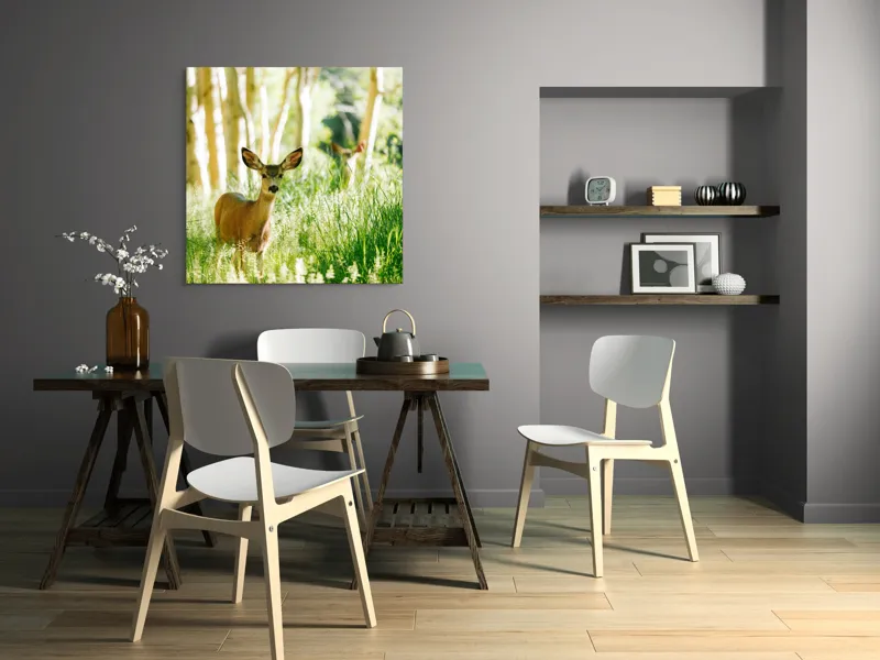 Tablou Canvas, "Caprioara printre mesteceni luminosi", Căprioară, Pădure, Lumină, Iarbă, Copaci, Natură, Serenitate, Verde, Dimineață, 100 x 100 cm – poza 6