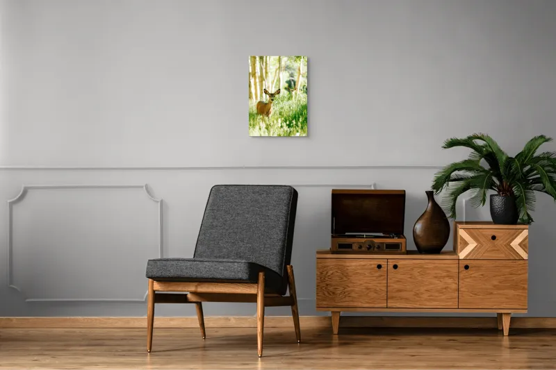 Tablou Canvas, "Caprioara printre mesteceni luminosi", Căprioară, Pădure, Lumină, Iarbă, Copaci, Natură, Serenitate, Verde, Dimineață, 39 x 54 cm – poza 8