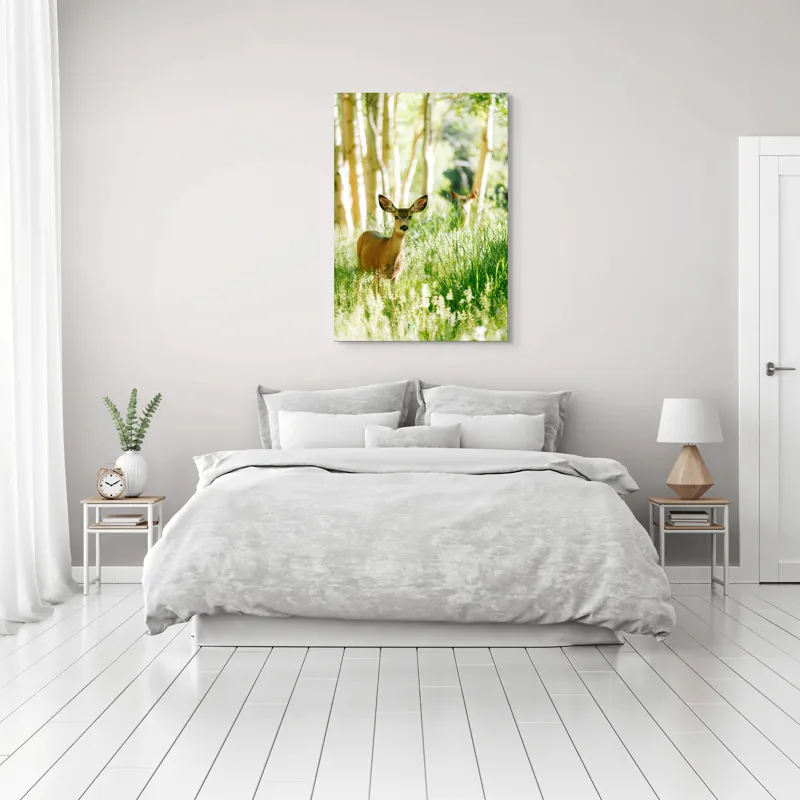 Tablou Canvas, "Caprioara printre mesteceni luminosi", Căprioară, Pădure, Lumină, Iarbă, Copaci, Natură, Serenitate, Verde, Dimineață, 70 x 100 cm – poza 3
