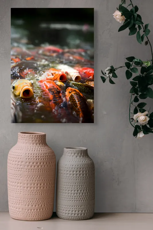 Tablou Canvas, "Dansul vibrant al peștilor Koi", Pești, Apă, Culori, Mișcare, Reflexie, Natură, Lumină, Energie, Viață, 39 x 54 cm – poza 6