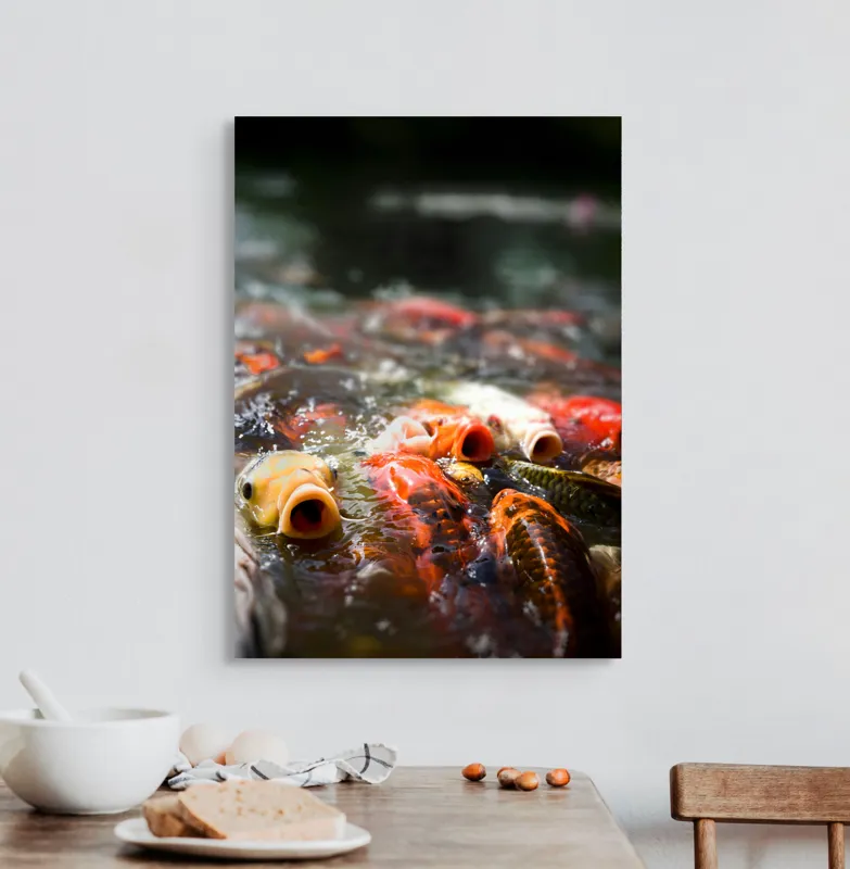 Tablou Canvas, "Dansul vibrant al peștilor Koi", Pești, Apă, Culori, Mișcare, Reflexie, Natură, Lumină, Energie, Viață, 50 x 70 cm – poza 3