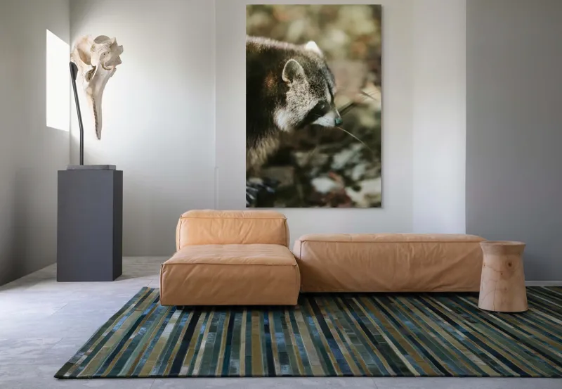 Tablou Canvas, "Blândul spion al pădurii verzi", Blană, Dungi, Urechiușe, Natură, Nas, Verdeață, 100 x 150 cm – poza 7