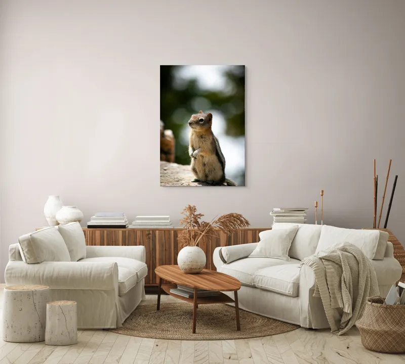 Tablou Canvas, "Veverița atentă pe piatră luminoasă", 70 x 100 cm – poza 4