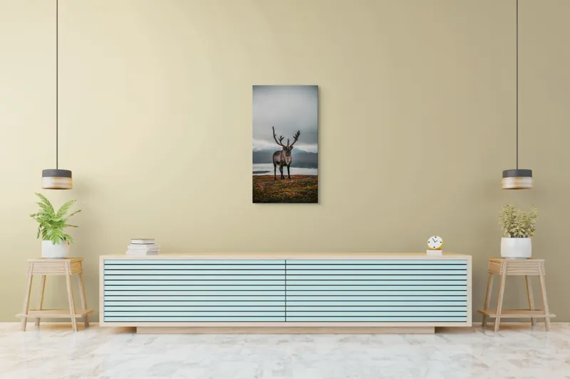 Tablou Canvas, "Rena pe crestele înzăpezite ale Nordului", Majestic, Solitary, Regal, Serene, Wilderness, Antlers, Majestic, Landscape, 50 x 90 cm – poza 6