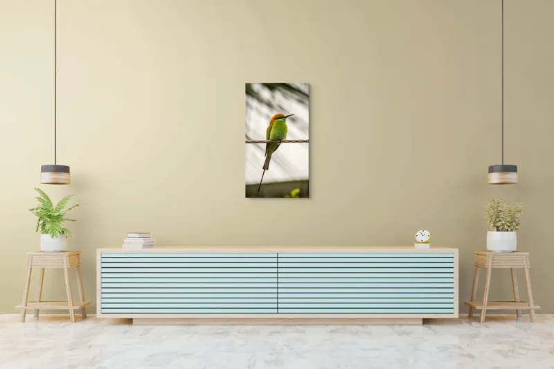 Tablou Canvas, "Pasărea culorilor tropicale odihnindu-se", Pene, Verde, Portocaliu, Fragil, Sârmă, Ochi, Vedere, Aripi, Contrast, Linia, Natură, 50 x 90 cm – poza 6