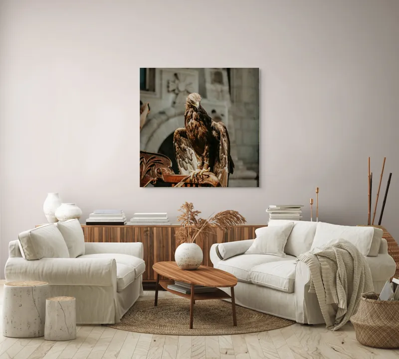 Tablou Canvas, "Vulturul paznic al cetății regale", Vultur, Impunător, Majestuos, Pradator, Elegant, Siluetă, Stăpânitor, Fundal, Natural, Sculptural, 100 x 100 cm – poza 3