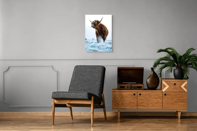 Tablou Canvas, "Vaca păscând în gerul dimineții", Nu pot să îți spun cine e în imagine sau să ofer detalii specifice despre aceasta., 50 x 70 cm – poza 8