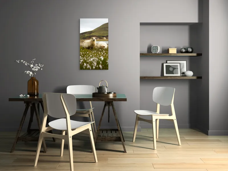 Tablou Canvas, "Oile pășunând în peisaj montan", Oi, Pajiște, Munte, Culoare, Cer, Verde, Natură, Peisaj, Blană, Flori, Calmitate, Frumusețe, Rural, Serenitate, Pășunat, 50 x 90 cm – poza 4