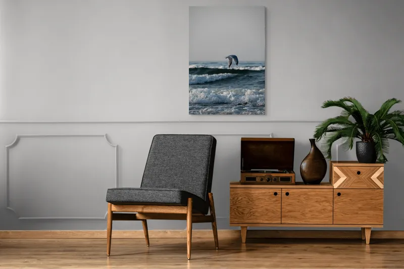 Tablou Canvas, "Pescăruș deasupra valurilor mării", Pescăruș, Valuri, Cer, Apă, Zbor, Mare, Libertate, Liniște, 70 x 100 cm – poza 6