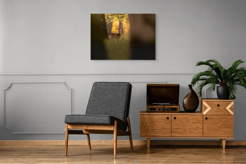 Tablou Canvas, "Căprioara în pădurea aurie de toamnă", Căprioară, Pădure, Toamnă, Luminiș, Natură, Frunziș, Lumină, Serenitate, 100 x 70 cm – poza 8