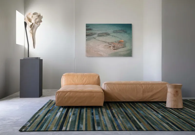 Tablou Canvas, "Stingray alunecând în apele limpezi", Razele, Apă, Nisip, Albastru, Valuri, Molenste, Liniște, Natură, 100 x 70 cm – poza 7