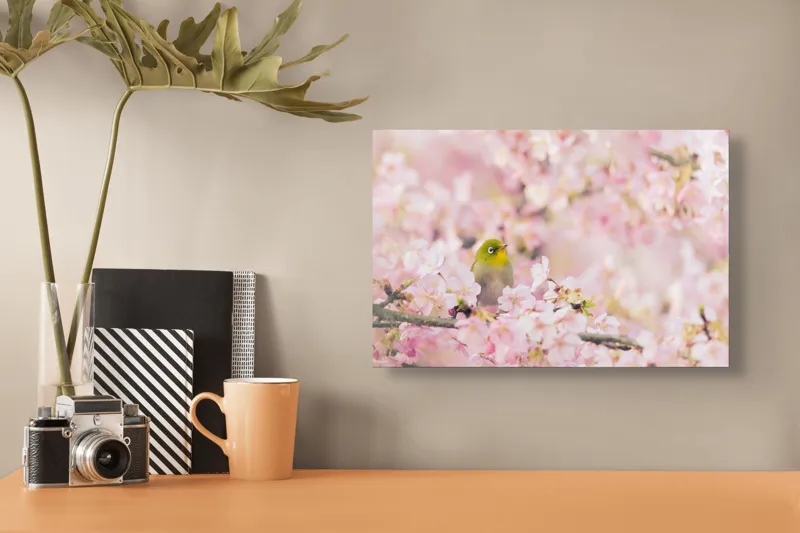 Tablou Canvas, "Pasărea printre flori de cireș", Blând, Primăvară, Delicatețe, Serenitate, Natură, Frumusețe, Puritate, 39 x 26 cm – poza 3