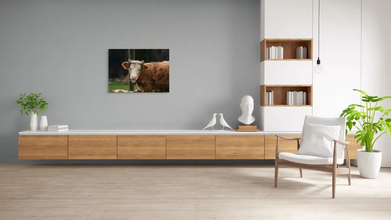 Tablou Canvas, "Vaca în lumina dimineții de toamnă", Curiozitate, Blândețe, Natură, Pășune, Rustic, Relaxare, Vedere., 100 x 70 cm – poza 6