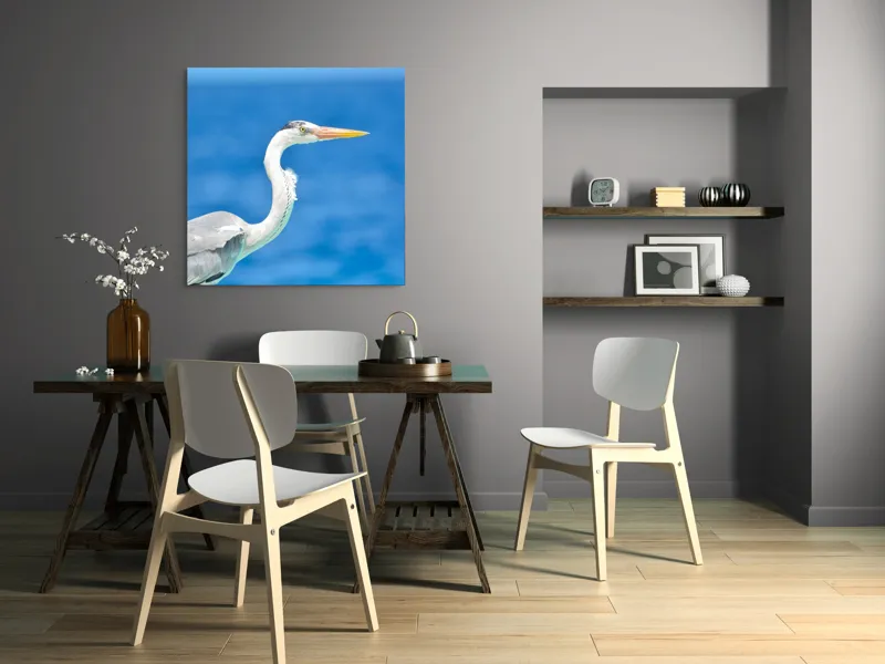 Tablou Canvas, "Egreta la marginea oceanului albastru", Nu pot să identific această pasăre, dar pot spune că imaginea arată un peisaj frumos cu un pește acvatic distinctiv., 100 x 100 cm – poza 6