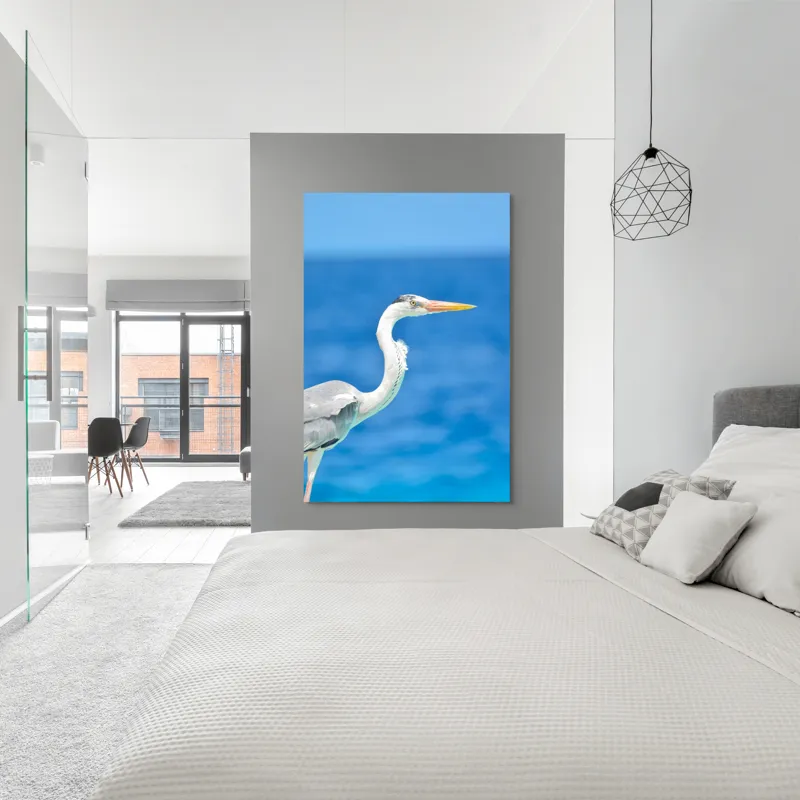 Tablou Canvas, "Egreta la marginea oceanului albastru", Nu pot să identific această pasăre, dar pot spune că imaginea arată un peisaj frumos cu un pește acvatic distinctiv., 100 x 150 cm – poza 5