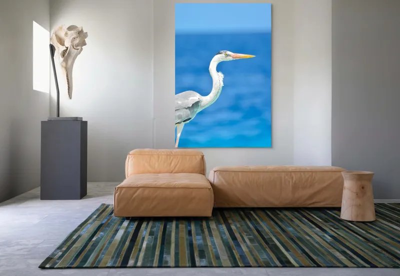 Tablou Canvas, "Egreta la marginea oceanului albastru", Nu pot să identific această pasăre, dar pot spune că imaginea arată un peisaj frumos cu un pește acvatic distinctiv., 100 x 150 cm – poza 7