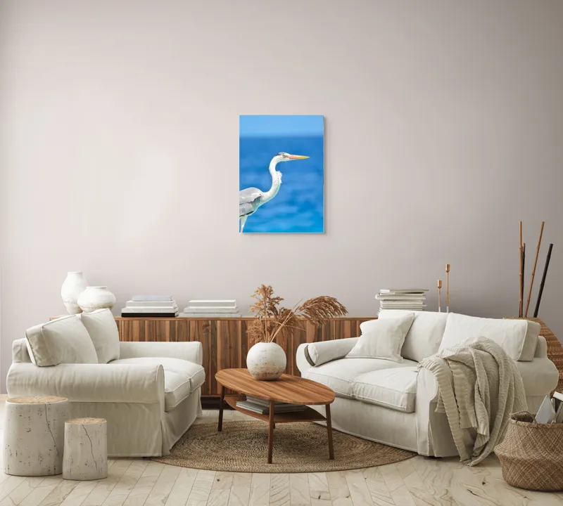 Tablou Canvas, "Egreta la marginea oceanului albastru", Nu pot să identific această pasăre, dar pot spune că imaginea arată un peisaj frumos cu un pește acvatic distinctiv., 50 x 70 cm – poza 4
