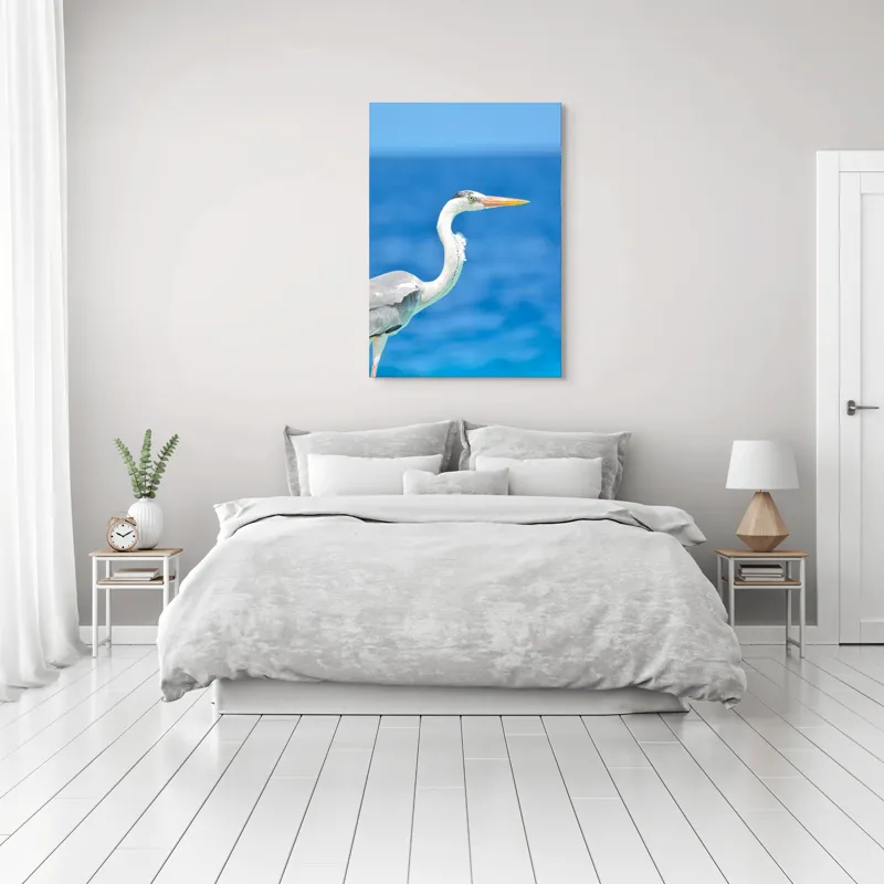 Tablou Canvas, "Egreta la marginea oceanului albastru", Nu pot să identific această pasăre, dar pot spune că imaginea arată un peisaj frumos cu un pește acvatic distinctiv., 70 x 100 cm – poza 3