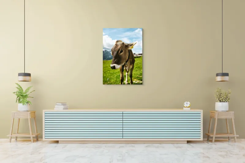 Tablou Canvas, "Vițelul din munții înverziți", Vacă, Verdeață, Munți, Cer, Nori, 70 x 100 cm – poza 5