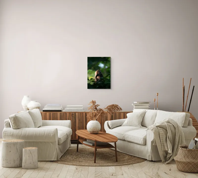 Tablou Canvas, "Gânditorul din inima junglei", Nu pot identifica persoane sau obiecte în imagini, dar pot descrie aspecte generale ale unei scene. Frunză, Lumină, Maimuță, Natură, Umbre, Vegetație., 39 x 54 cm – poza 5