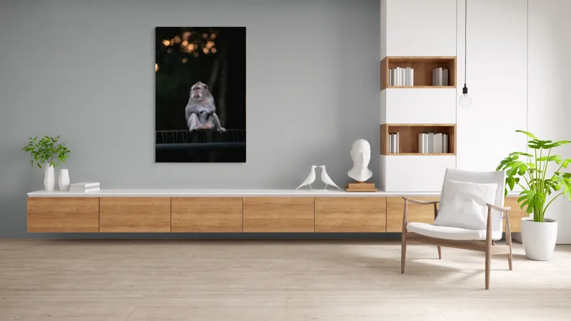 Tablou Canvas, "Maimuța visătoare privește apusul", Maimuță, Bară, Fundal, Pădure, Amurg, Lumină, Siluetă, Gânditor, Blană, Noapte, 100 x 150 cm – poza 8
