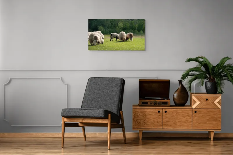 Tablou Canvas, "Oile pe câmp la păscut", Oaie, Turmă, Pășune, Verdeață, Lână, Natură, Peisaj, Pădure, Câmpie, Animale., 90 x 50 cm – poza 6