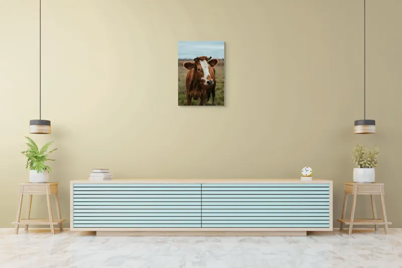 Tablou Canvas, "Vacă în pășune de toamnă", Vacă, Câmp, Cer, Blană, Coarne, Iarbă, 50 x 70 cm – poza 6