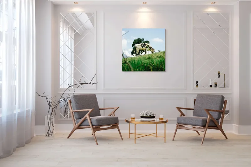Tablou Canvas, "Vacă pășunând pe dealul verde", Nori, Vaci, Iarbă, Copac, Cer, Peisaj, Natură, Tranquilitate, 100 x 100 cm – poza 7