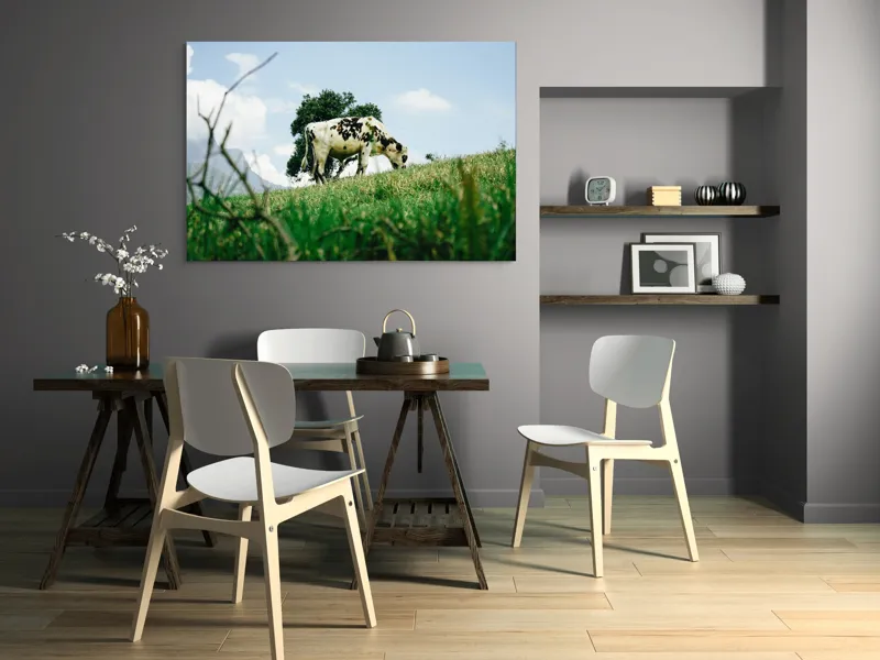 Tablou Canvas, "Vacă pășunând pe dealul verde", Nori, Vaci, Iarbă, Copac, Cer, Peisaj, Natură, Tranquilitate, 150 x 100 cm – poza 5
