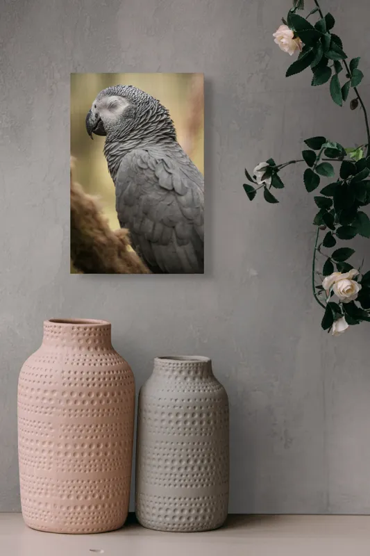 Tablou Canvas, "Papagal odihnindu-se în liniștea pădurii", Papagal, Gri, Răsfățat, Adormit, Serenitate, Penaj, Exotic., 26 x 39 cm – poza 6