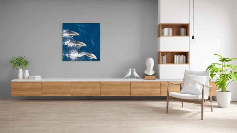 Tablou Canvas, "Dansul grațios al delfinilor în valuri", Delfini, Ocean, Sărituri, Apă, Albastru, Energie, Libertate, Natură, Dinamică, Lumină, 100 x 100 cm – poza 8