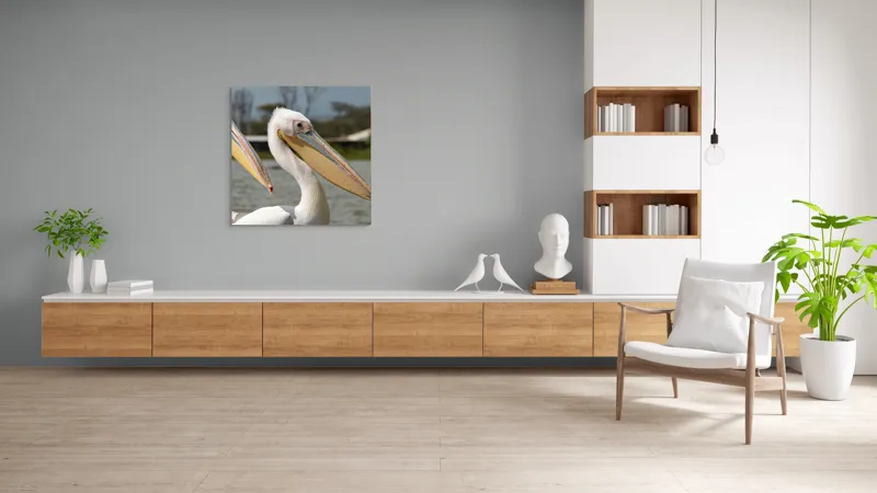 Tablou Canvas, "Pelicani la malul apei", Nu pot spune cine sunt în imagine, dar sunt doi pelicani albi cu ciocuri proeminente, aflați lângă o apă., 100 x 100 cm – poza 8