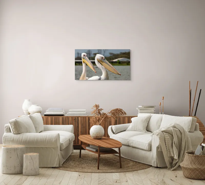 Tablou Canvas, "Pelicani la malul apei", Nu pot spune cine sunt în imagine, dar sunt doi pelicani albi cu ciocuri proeminente, aflați lângă o apă., 90 x 50 cm – poza 4