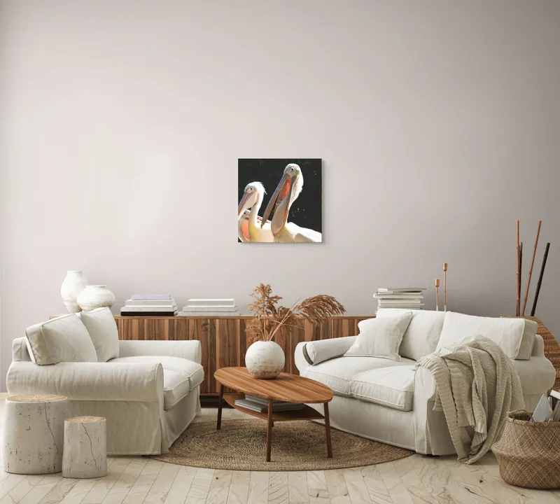 Tablou Canvas, "Pelicani la soare în grup prietenos", Pelicani, Penaj, Ciocuri, Natura, Verdeață, Lumină, Grup, Serenitate, 50 x 50 cm – poza 7