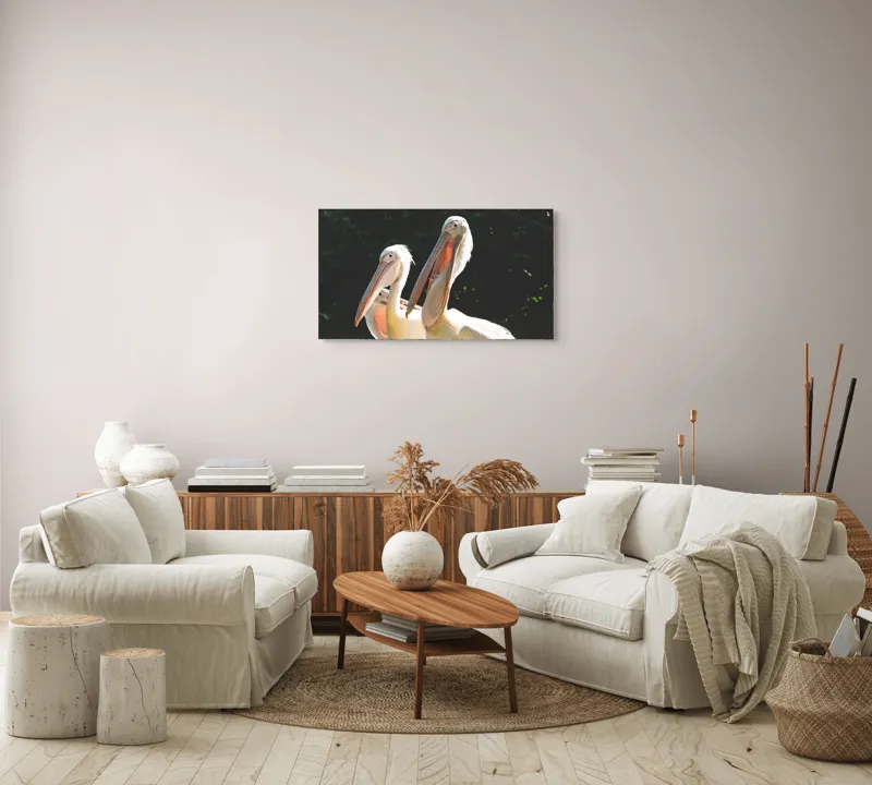 Tablou Canvas, "Pelicani la soare în grup prietenos", Pelicani, Penaj, Ciocuri, Natura, Verdeață, Lumină, Grup, Serenitate, 90 x 50 cm – poza 4
