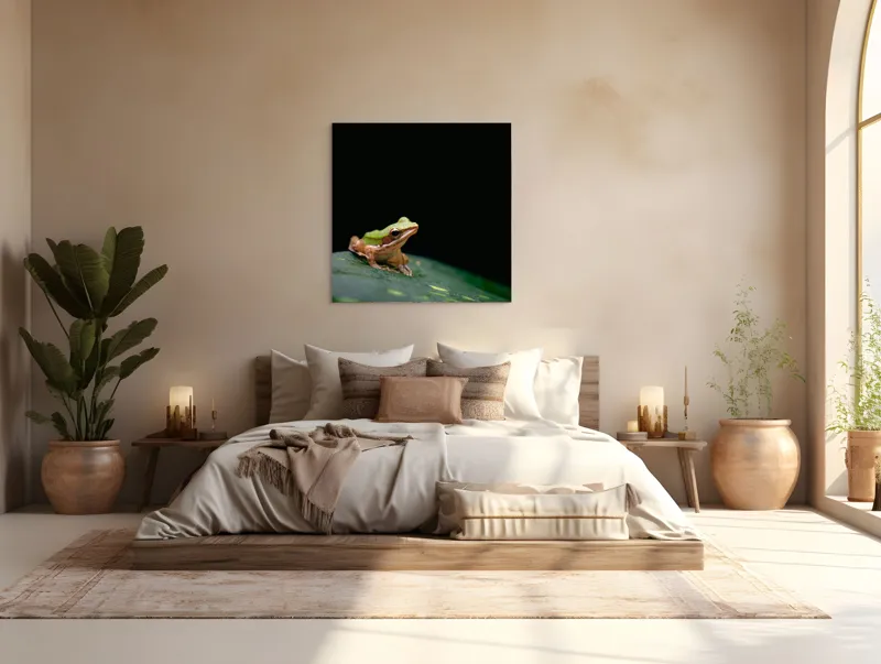 Tablou Canvas, "Broasca pe frunza verde întunecată", Broască, Frunză, Verde, Noapte, Solitudine, Observație, Natură, 100 x 100 cm – poza 4