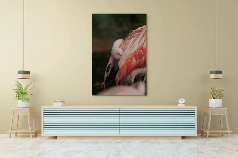 Tablou Canvas, "Flamingo adormit în culori delicate", Roz, Penaj, Flamingo, Delicat, Serenitate, Odihnă, Natură, Eleganță., 100 x 150 cm – poza 4