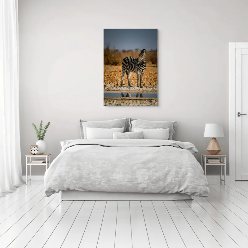 Tablou Canvas, "Zebra singuratică în savană africană", Zebră, Dungată, Savana, Apus, Solitară, Peisaj, Reflecție, Calmă., 70 x 100 cm – poza 3