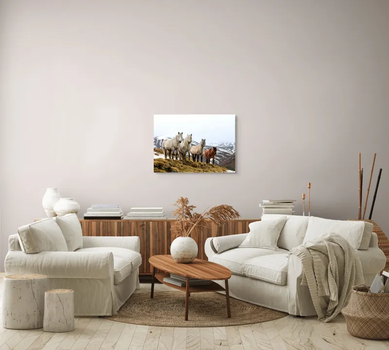 Tablou Canvas, "Cai sălbatici în munții înzăpeziți", Nu știu cine sunt. Cai, Munți, Zăpadă, Nor, Culoare, Natură, Peisaj, Libertate, Pășune, Liniște, 70 x 50 cm – poza 6