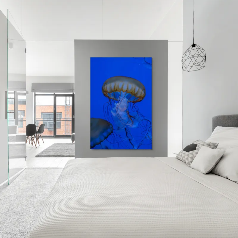 Tablou Canvas, "Dansul grațios al meduzelor aurii", Meduză, Albastru, Tentacule, Grație, Ocean, Lumină, 100 x 150 cm – poza 5