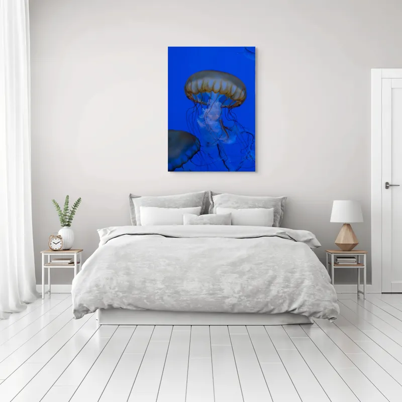 Tablou Canvas, "Dansul grațios al meduzelor aurii", Meduză, Albastru, Tentacule, Grație, Ocean, Lumină, 70 x 100 cm – poza 3