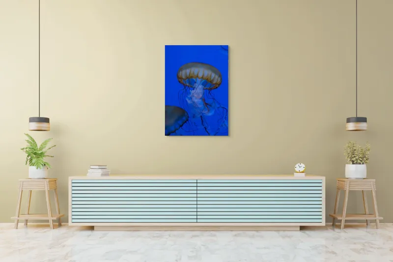 Tablou Canvas, "Dansul grațios al meduzelor aurii", Meduză, Albastru, Tentacule, Grație, Ocean, Lumină, 70 x 100 cm – poza 5