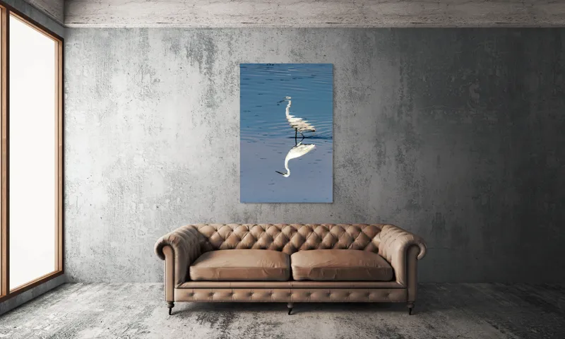 Tablou Canvas, "Egreta și reflecția în apă liniștită", Reflecție, Liniște, Eleganță, Apă, Pasăre, Serenitate, Albastru, Natură, 100 x 150 cm – poza 6