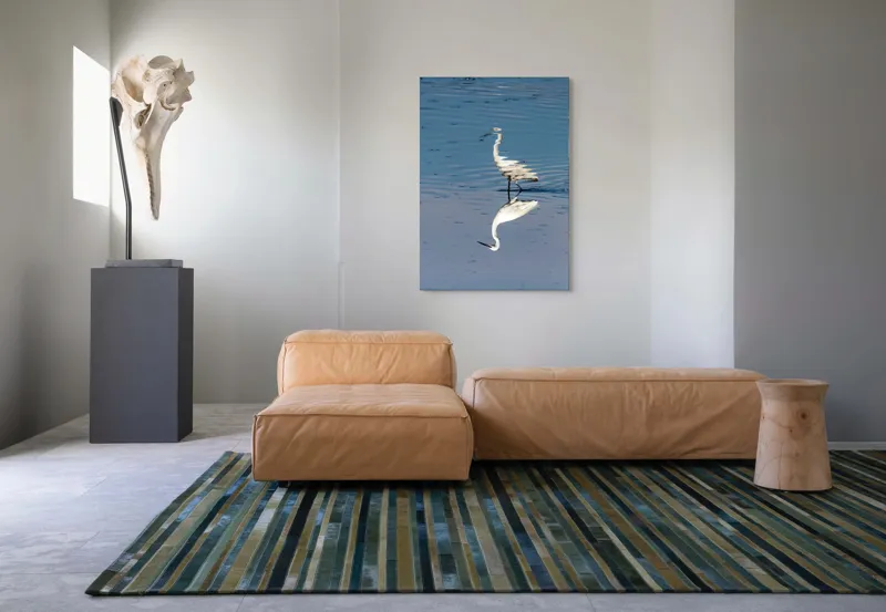 Tablou Canvas, "Egreta și reflecția în apă liniștită", Reflecție, Liniște, Eleganță, Apă, Pasăre, Serenitate, Albastru, Natură, 70 x 100 cm – poza 7