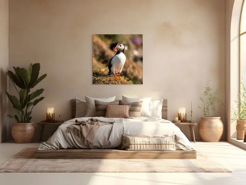 Tablou Canvas, "Puffin pe marginea stâncii verzi", Pinguin, Stâncă, Vegetație, Lumină, Panoramă, Măreție, Natură, Libertate., 100 x 100 cm – poza 4